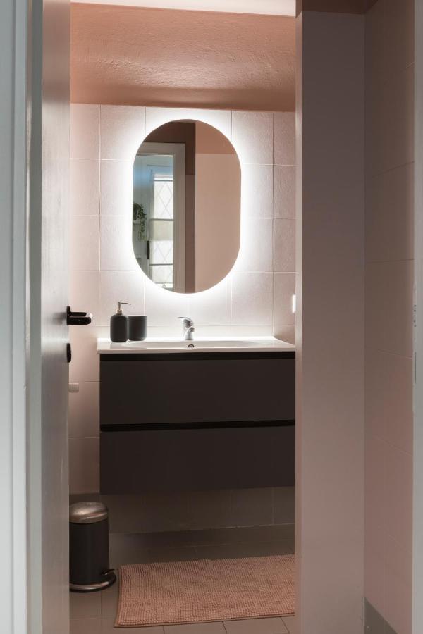 Xenia Apartments - Moderno Appartamento In Fondazione Prada มิลาน ภายนอก รูปภาพ